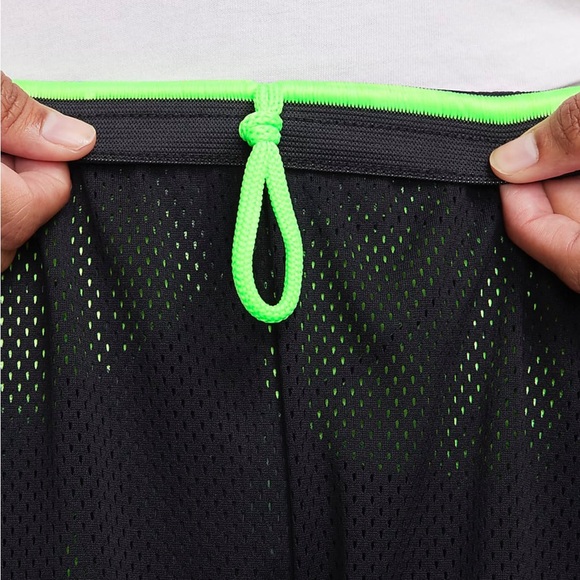 Ja Morant Men’s Dri-FIT 2-in-1 Basketball Shorts. - Picture 5 of 11